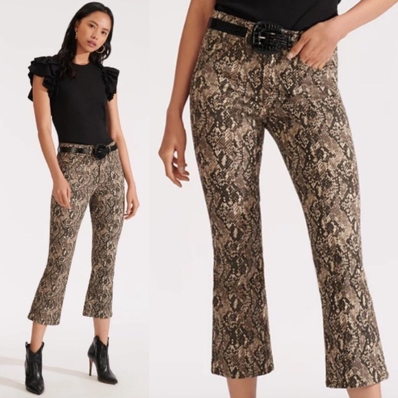 Veronica Beard Carolyn High-Rise Baby-Boot Jeans - Picture 1 of 13